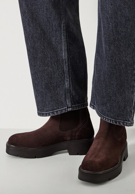 Chunky Suede Chelsea Boots