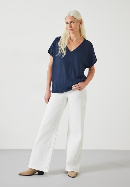 Danny Linen V-Neck T-Shirt