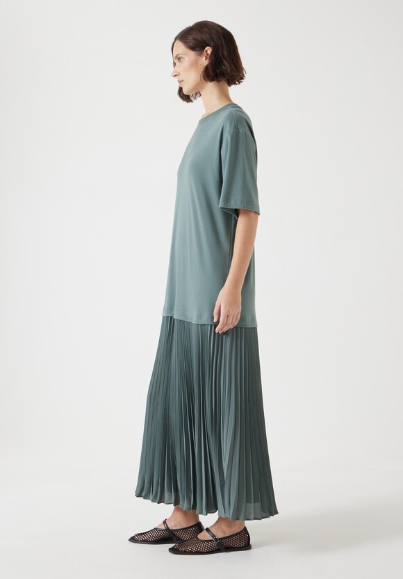 Esme Short Sleeve Pleated Midi Dress